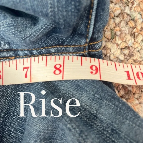 Kancan Women’s Medium Wash Distressed Mid Rise Straight Jeans Size 9 - Picture 8 of 9